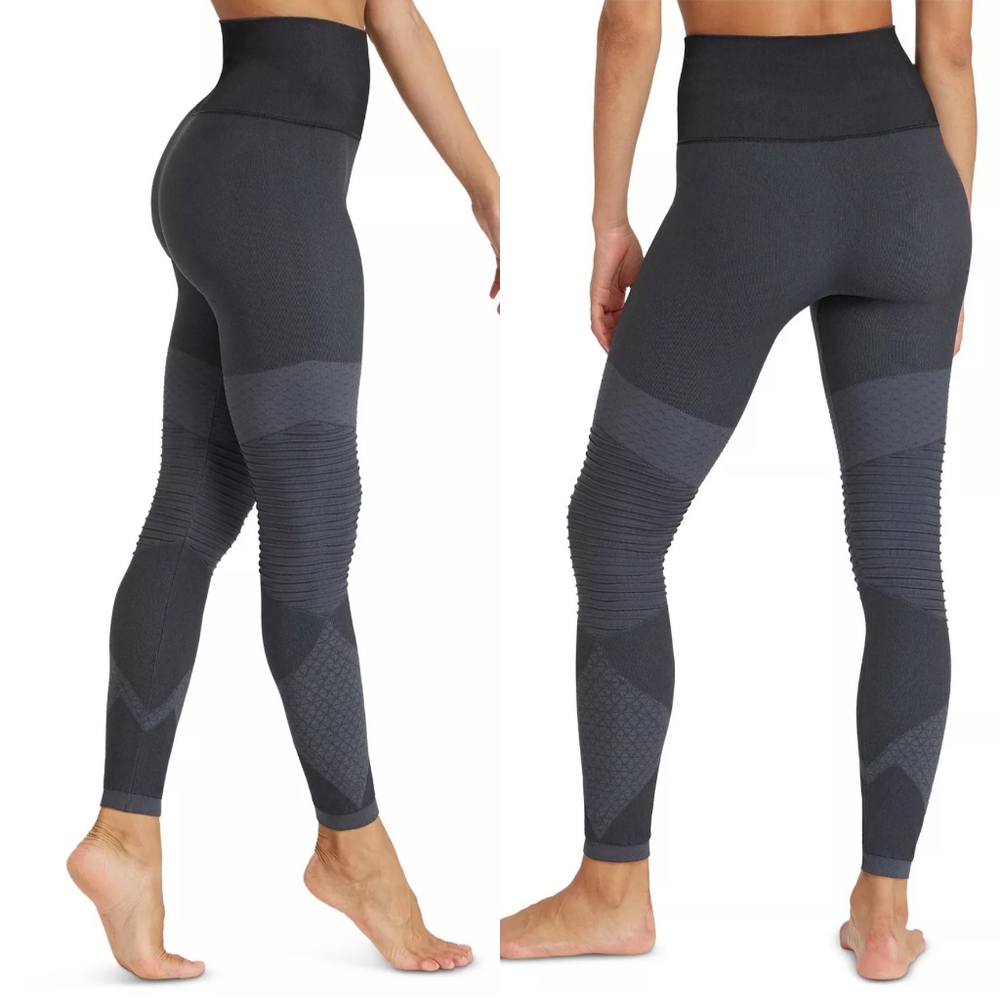 Spanx Look At Me Now Seamless Moto Leggings S